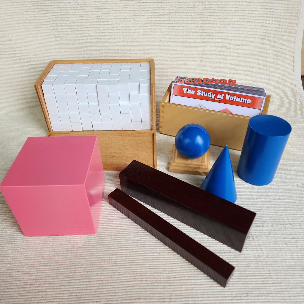 The Study of Volume (Task Cards)